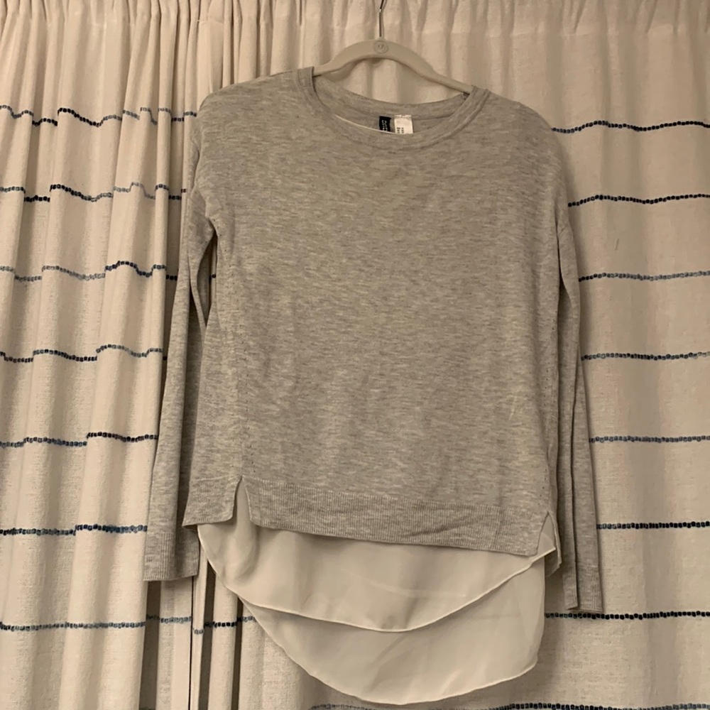 H&M Grey/White long sleeve top